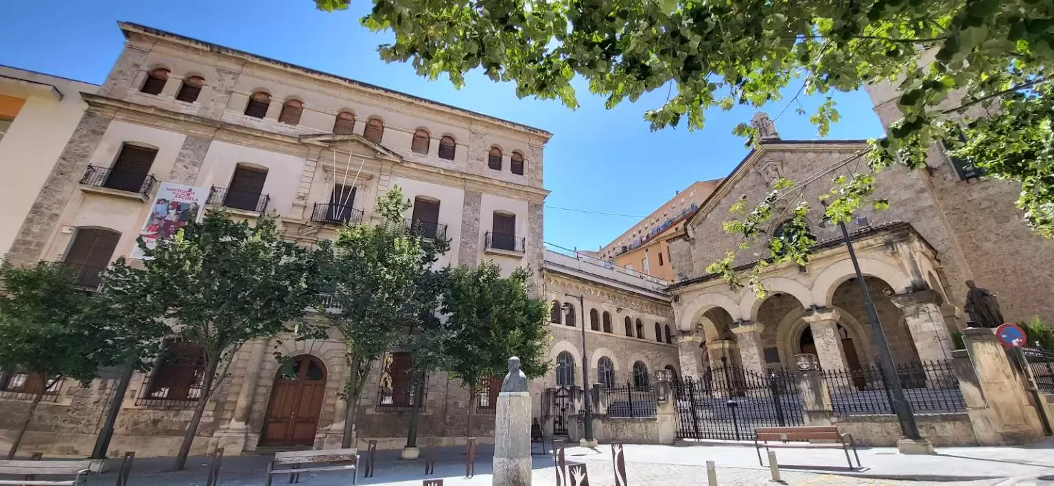 Colegio Sant Vicent Ferrer  - Salesianos